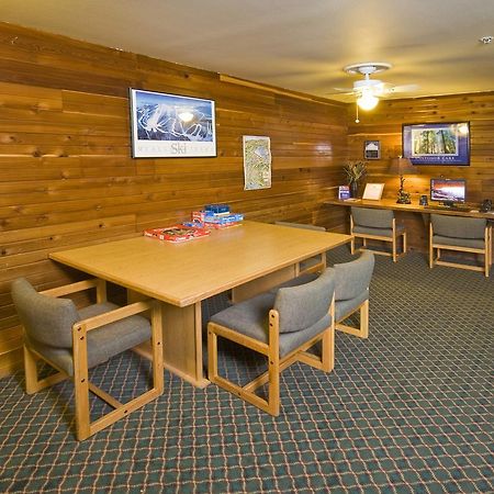 Super 8 By Wyndham Mccall Extérieur photo