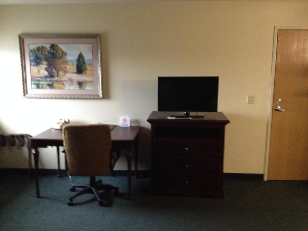 Super 8 By Wyndham Mccall Extérieur photo