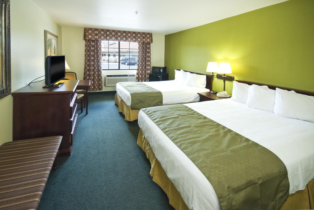 Super 8 By Wyndham Mccall Extérieur photo