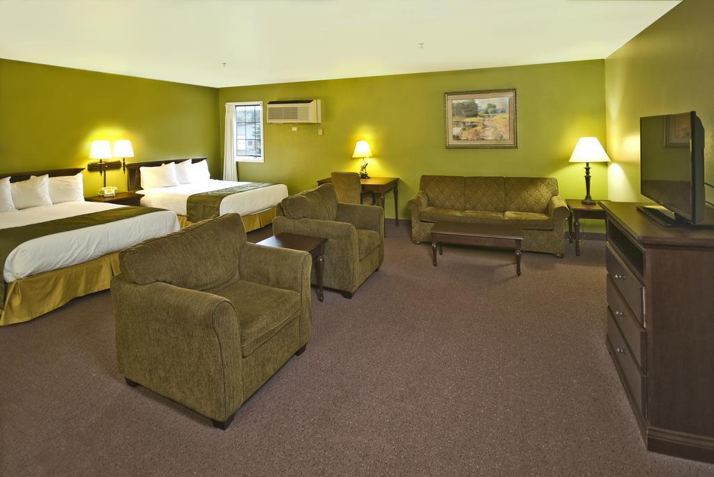 Super 8 By Wyndham Mccall Extérieur photo